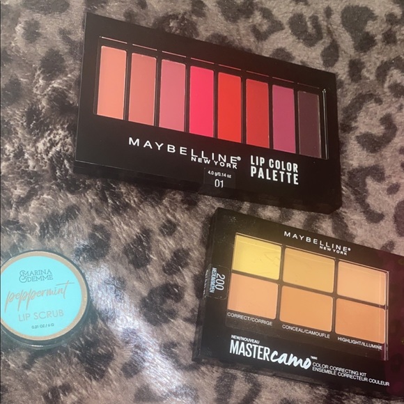 Make up - Picture 2 of 3